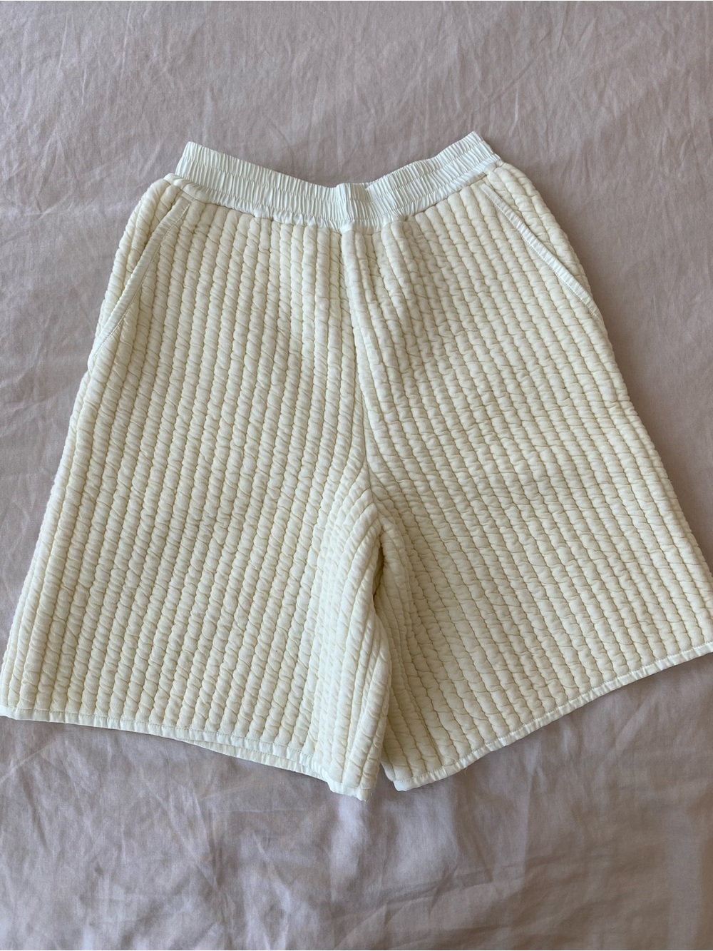 Jil Sander Men’s Quilted Oversized Bermuda Shorts SS22 Size Small NWOT